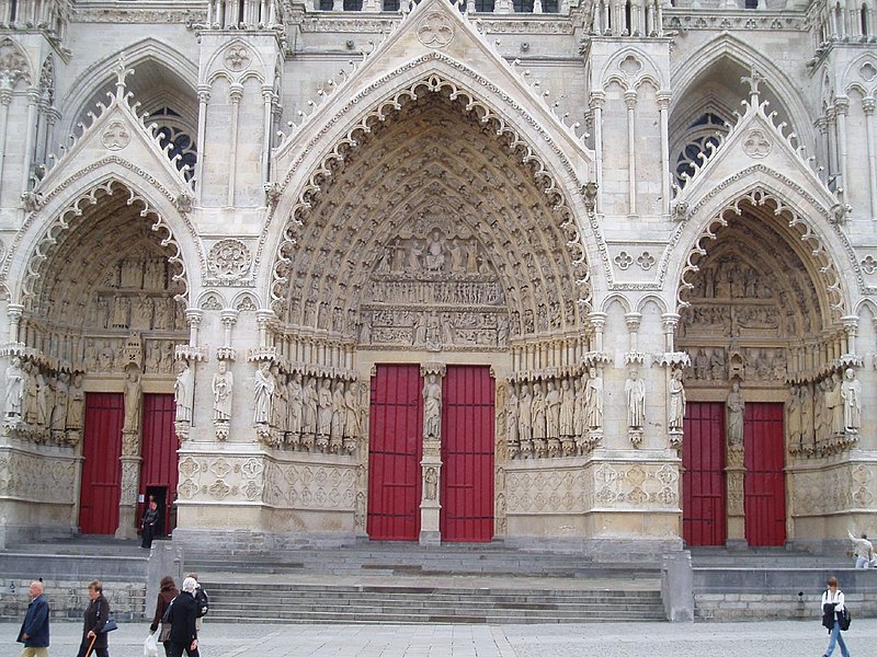 File:Amiens cathédrale (les 3 portails Ouest) 1.jpg