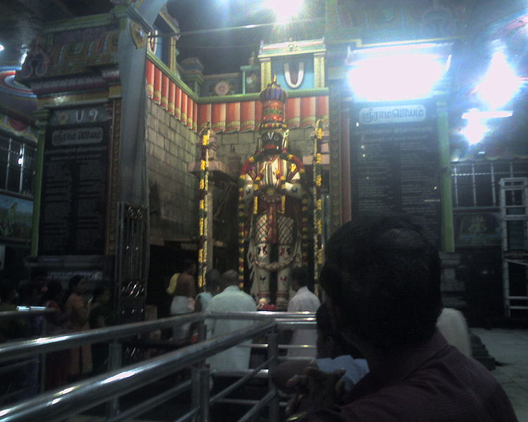 File:Anjaneyar Temple, Namakkal.jpg