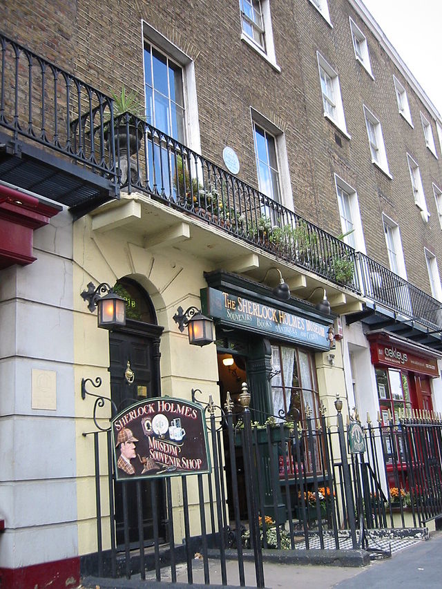 File:Baker Street, London - DSC04300.JPG - Wikimedia Commons