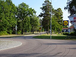 Berghamra, på vänstra sidan av Björnövägen sett från Mälarparksmotet.