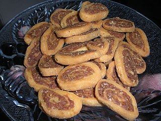 <span class="mw-page-title-main">Bakarwadi</span> Indian savory snack