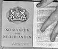 Bladzijde uit Nederlands Paspoort, Koninkrijk der Nederlanden, Bestanddeelnr 919-9567.jpg