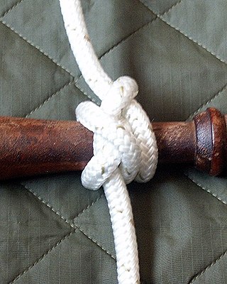 <span class="mw-page-title-main">Snuggle hitch</span> Type of knot