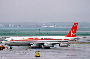 Qantas: Storia, Identità aziendale, Cabina