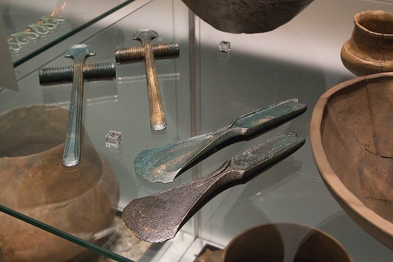 File:Bronze axes, 1800 BC, Museum of Western Bohemia, 187780.jpg