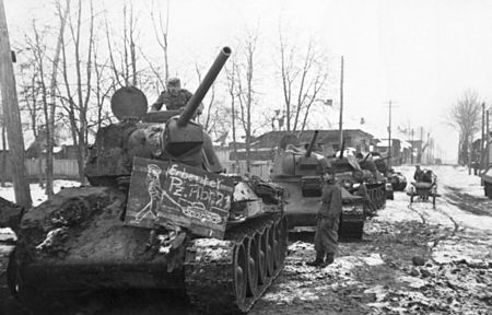 Tập_tin:Bundesarchiv_Bild_101I-277-0836-04,_Russland,_erbeutete_russische_T-34_Panzer.jpg