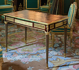 Stůl Marie Antoinetty