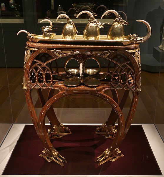 Coffee serving table (1907) (Cleveland Museum of Art)