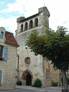 Le clocher-mur de l'église.