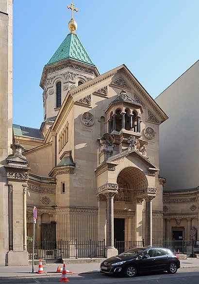 Comment aller à Cathédrale arménienne Saint-Jean-Baptiste en transport en commun - A propos de cet endroit