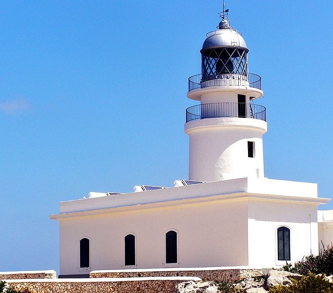 File:Cavalleria lighthouse.jpg