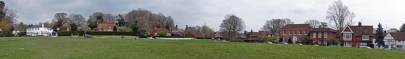 File:Chiddingfold Village Green..jpg