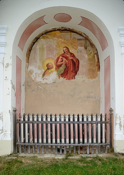 File:Churchyard chapel 5, Kreuzkirche, Vorau.jpg