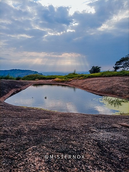 File:Cloud and Stream.jpg