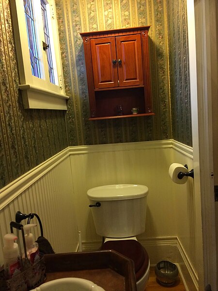 File:Conklin Mountain House - First Floor Half Bathroom.jpg