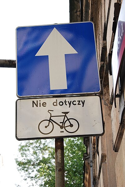 File:Contraflow bike lane sign, Łódź Wólczańska Street.jpg