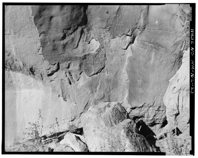 File:Crow Canyon Petroglyphs, Cuervo Canyon at junction of Canon Largo, Blanco, San Juan County, NM HABS NM,23-BLAN.V,1-23.tif