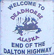 Extrémité Nord de la Panaméricaine et de la Dalton Highway à Deadhorse