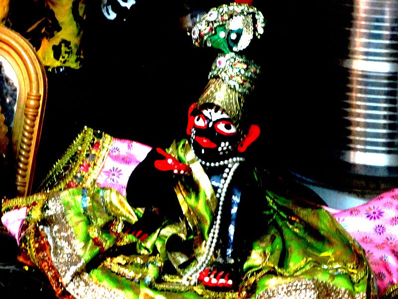 File:Deity 2 of Adi Chitteswari Temple, Cossipore.jpg