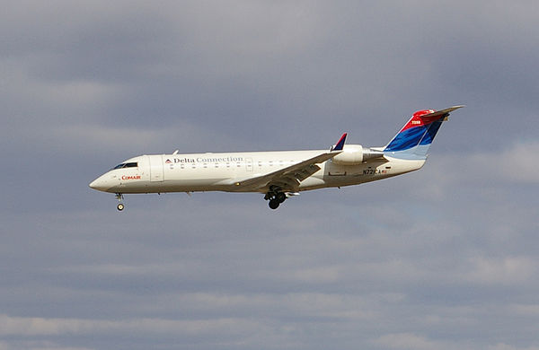 A Delta Connection CRJ100, operated by Comair, landing at Baltimore