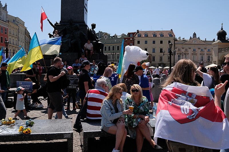 File:Demonstrations and protests related to 2022 Russian invasion of Ukraine in Kraków - 2023 02.jpg