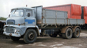 Dodge 300 (LAD) в цвете grimy grey.jpg