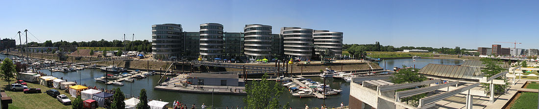 File:Duisburg Innenhafen Ludwigturm.jpg