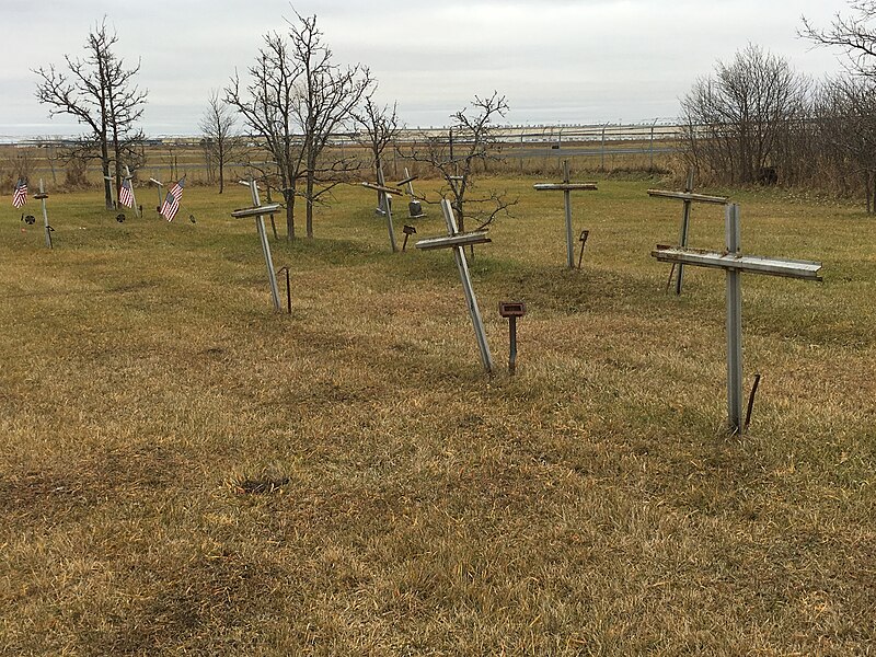 File:Dunn County Potter's Field graves.jpeg