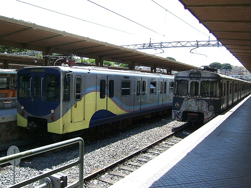 File:Electric trains to Ostia (507556901).jpg