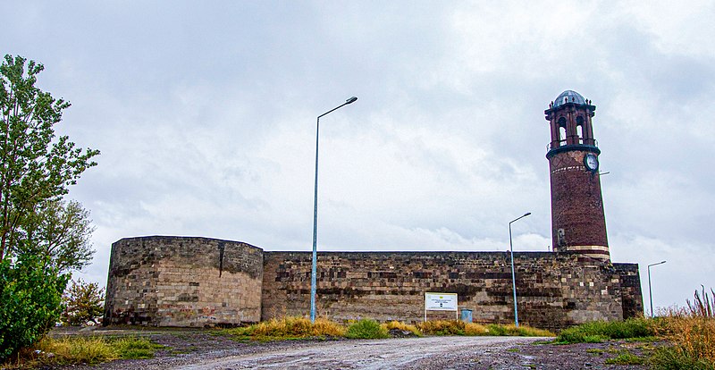 File:Erzurum Citadel - Erzurum Kalesi 01.jpg