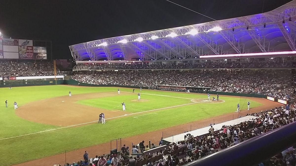 Estadio de los Tomateros de Culiacán stadium light towers