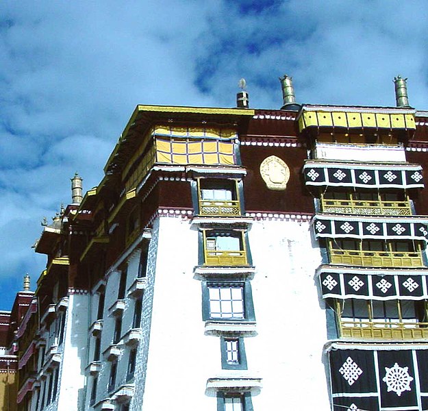 File:Five Dhvajas, Potala White Palace.jpg