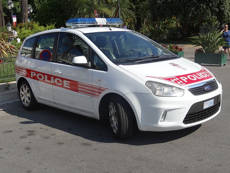 File:Ford police car - Casino Montecarlo.jpg