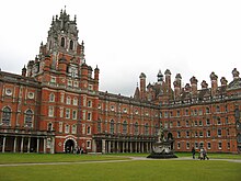 Founder's Building, Royal Holloway, south quad.jpg