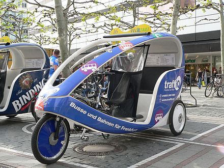 Velotaxi at the Zeil
