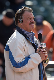 Fred Manfra American sportscaster