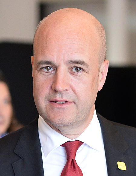 ไฟล์:Fredrik_Reinfeldt_2014-07-16.jpg