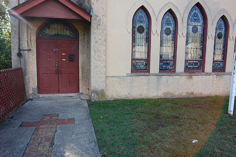 File:Front door of (former) Emmanuel AME Church, view 2.JPG