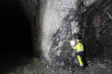 Geological mapping in Onkalo spent nuclear fuel repository.