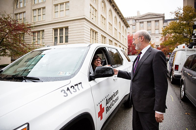 File:Governor Wolf Joins Pittsburgh in Mourning After Tragic Shooting in the Tree of Life Synagogue (45621470791).jpg