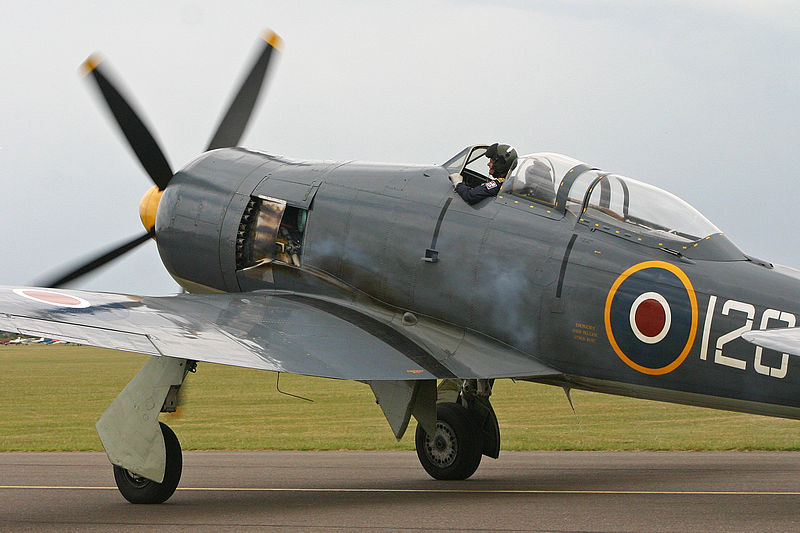 File:Hawker Sea Fury T20 VX281 120-VL (G-RNHF) (7422256276).jpg