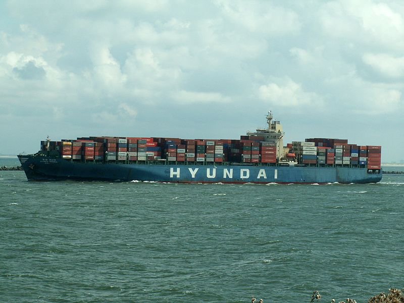 File:Hyundai General, leaving Port of Rotterdam, Holland 06-Aug-2005.jpg