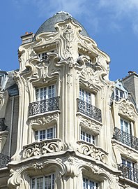 Alfred Wagon building at 24, place Étienne Pernet, Paris (1905)