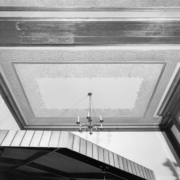 File:Interieur, begane grond, plafond in salon - Doorn - 20369285 - RCE.jpg