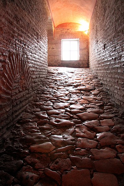 File:Istanbul - Hagia Sophia - slope to first floor.jpg