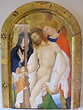 Христос Милосердия (Пьета с Иоанном Евангелистом и двумя ангелами). 1405—1410. Дерево, масло. Лувр, Париж