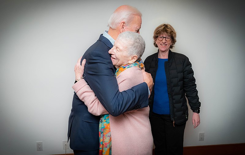 File:Joe Biden Event- with Ruth and Louise Palanker (49102124281).jpg