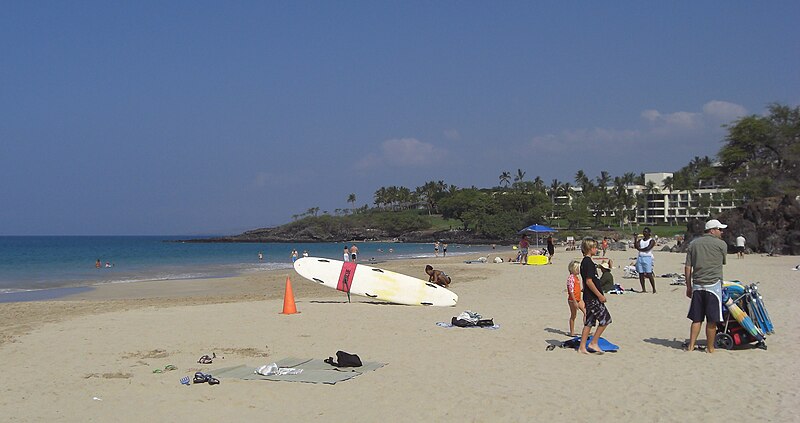 File:Kailua Beach, Hawaii Island, USA3.jpg