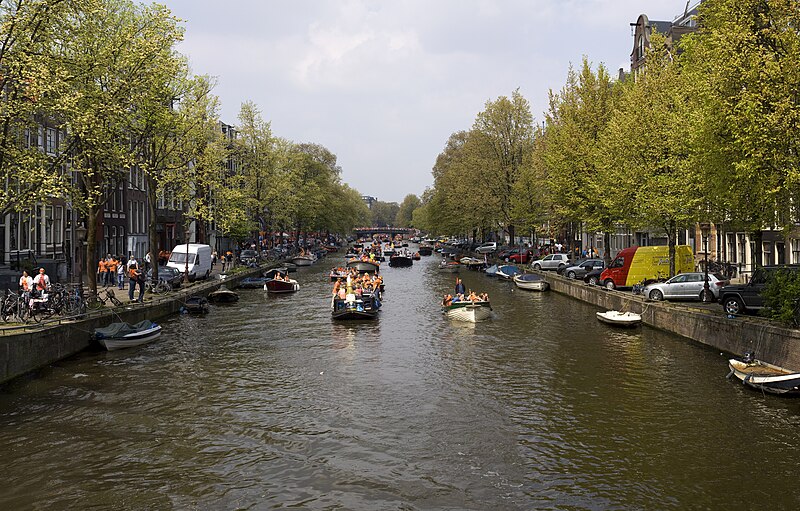 File:KoninginnedagPrinsengracht.jpg