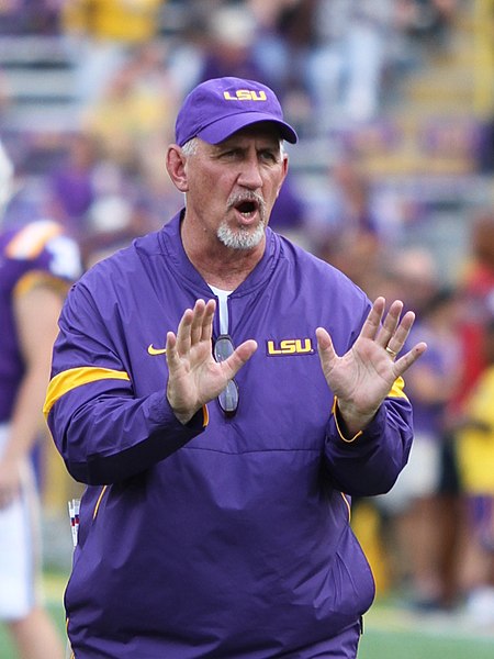 File:LSUvsNWLA 697A (49105199571).jpg